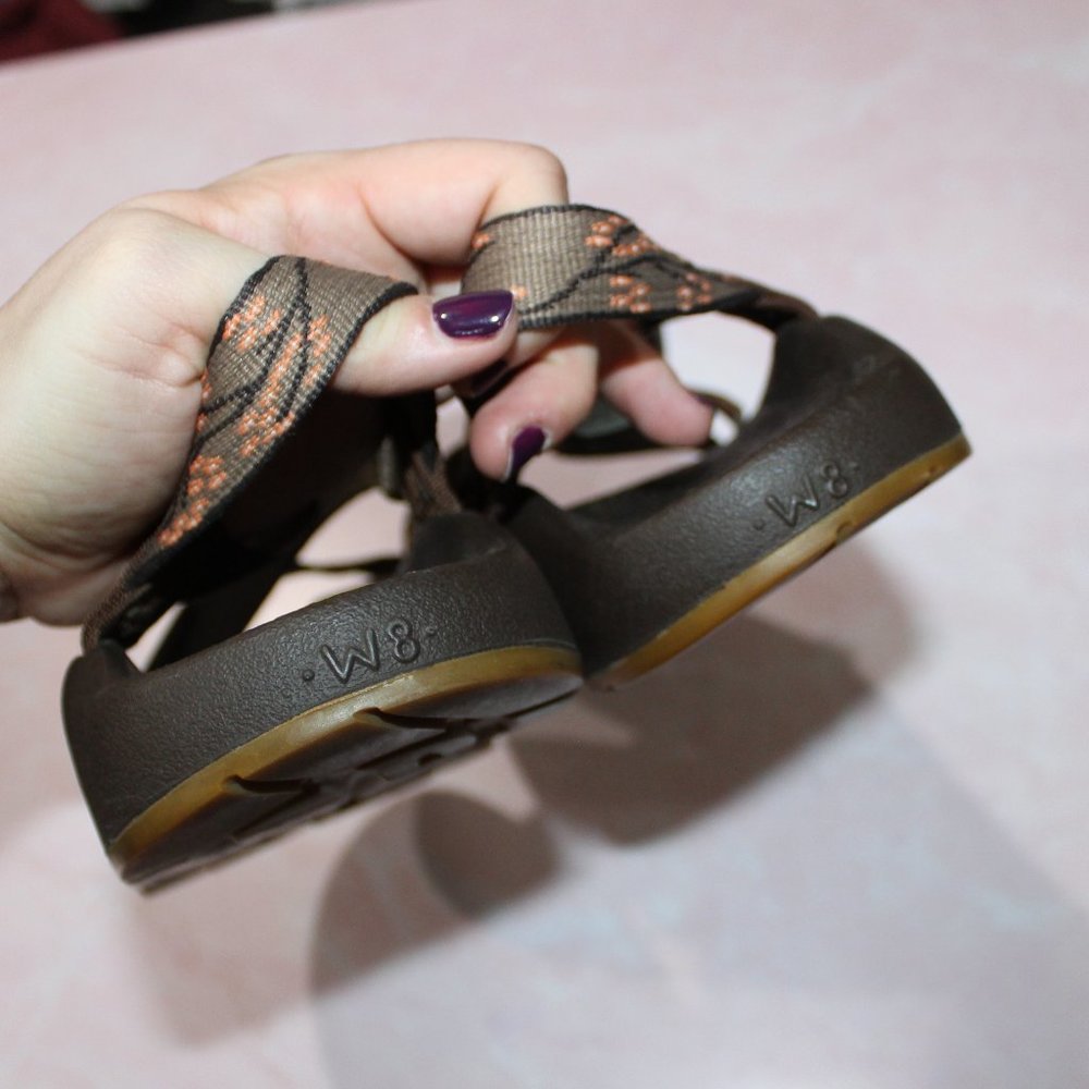 Chaco Z2 Yampa Cherry Blossom Print Sandals sz 8 - Picture 2 of 6